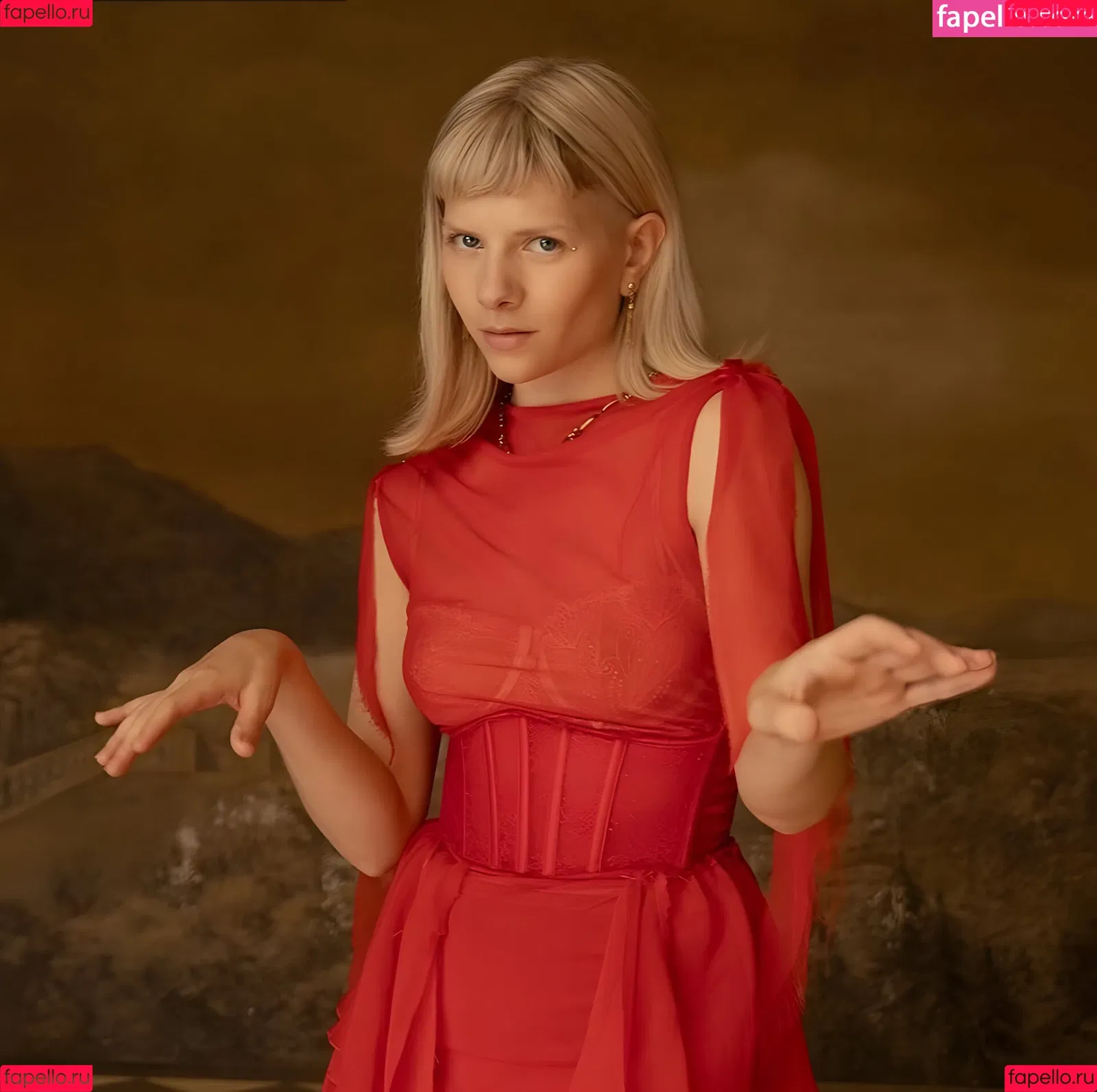 Aurora Aksnes / auroramusic / singer Onlyfans Photo Gallery 