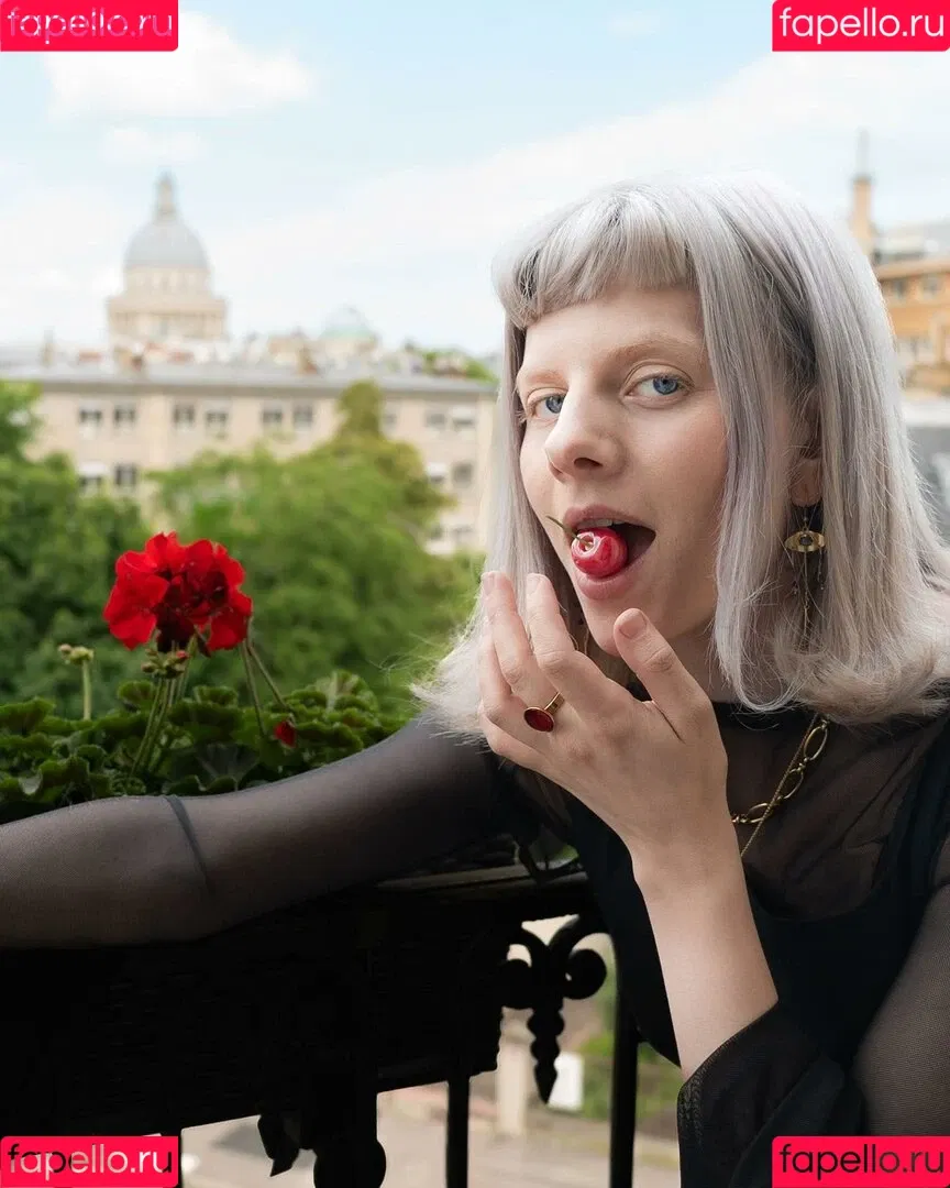 Aurora Aksnes / auroramusic / singer Onlyfans Photo Gallery 