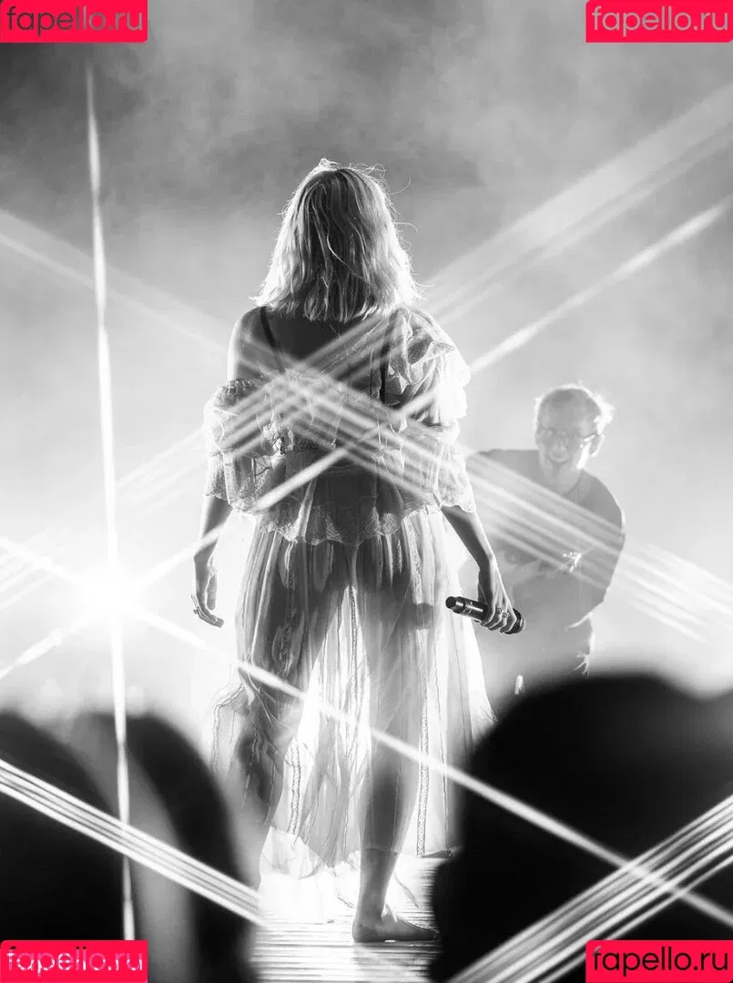 Aurora Aksnes / auroramusic / singer Onlyfans Photo Gallery 