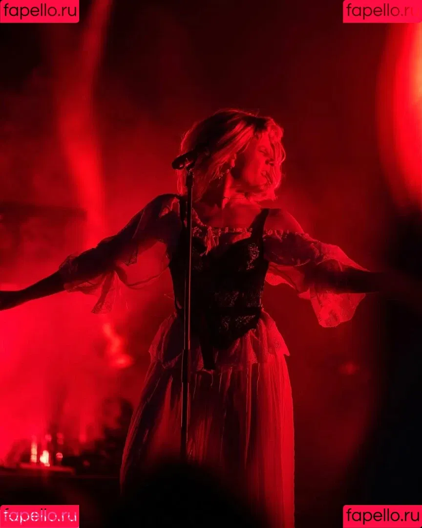 Aurora Aksnes / auroramusic / singer Onlyfans Photo Gallery 