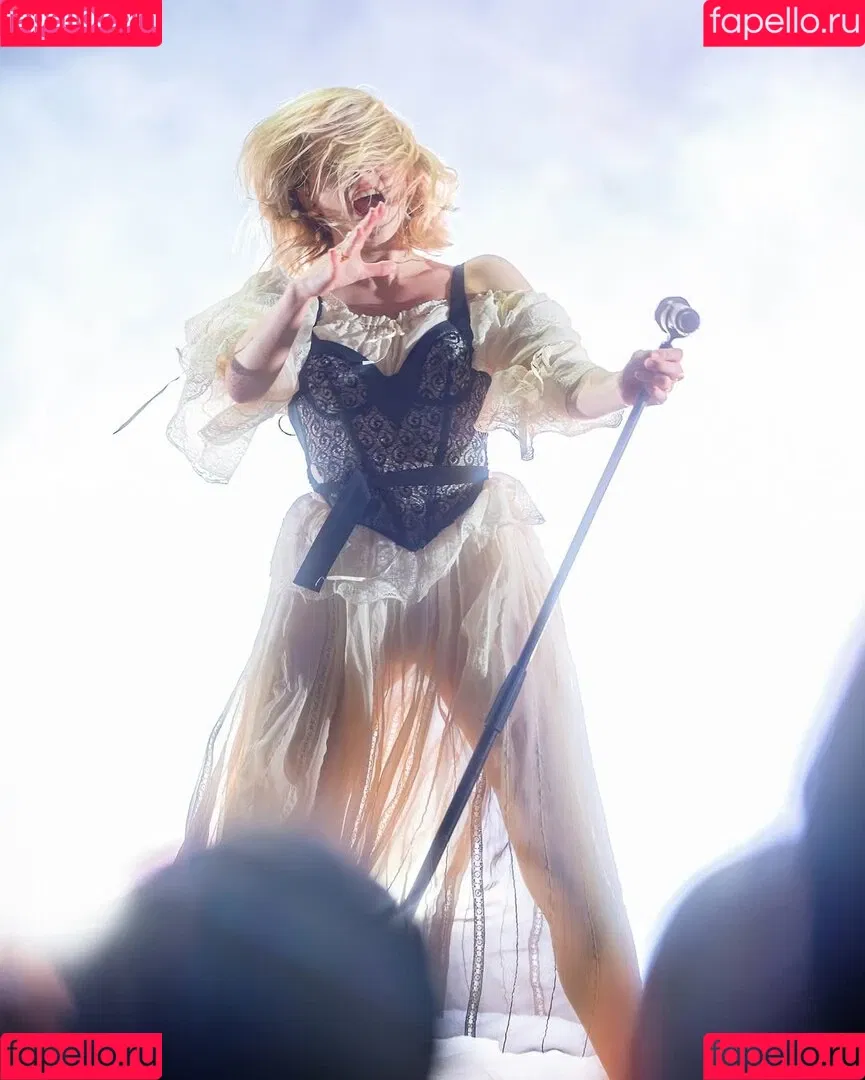 Aurora Aksnes / auroramusic / singer Onlyfans Photo Gallery 
