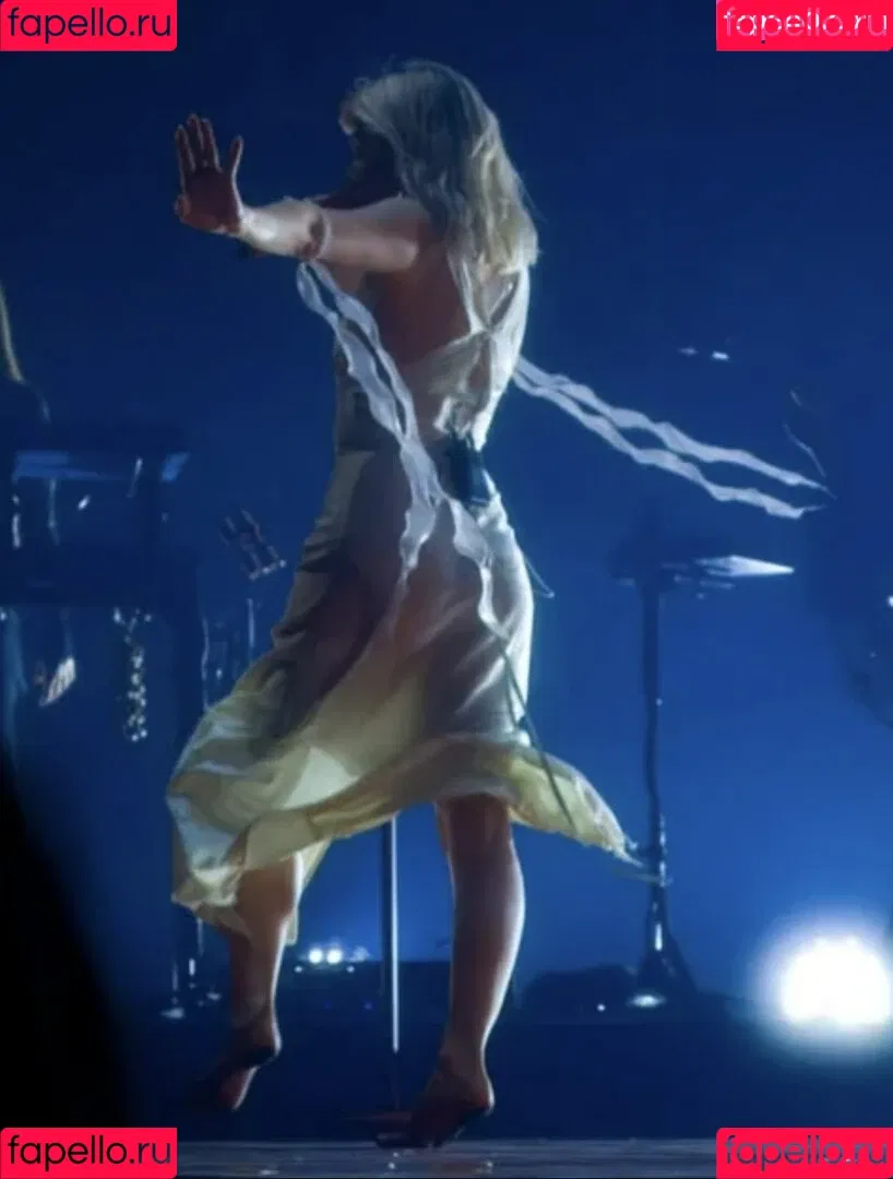 Aurora Aksnes / auroramusic / singer Onlyfans Photo Gallery 