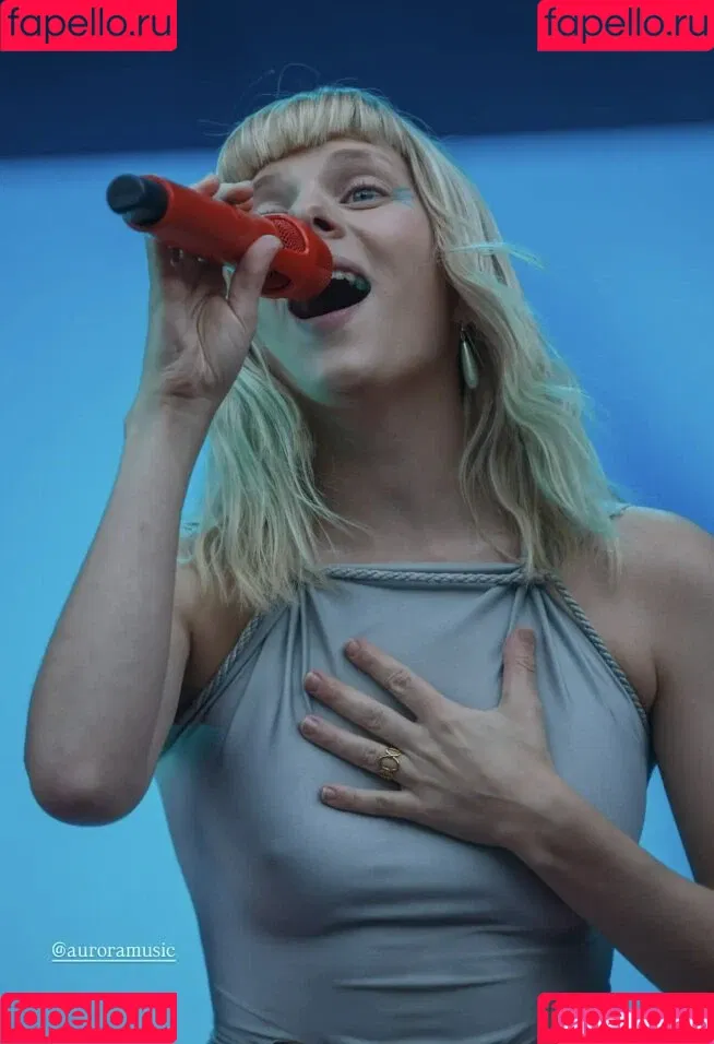 Aurora Aksnes / auroramusic / singer Onlyfans Photo Gallery 