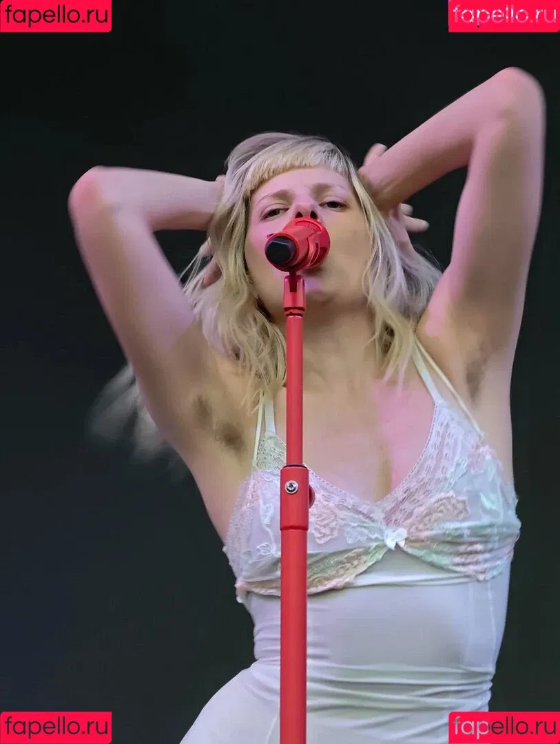 Aurora Aksnes / auroramusic / singer Onlyfans Photo Gallery 