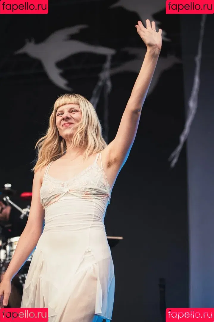 Aurora Aksnes / auroramusic / singer Onlyfans Photo Gallery 