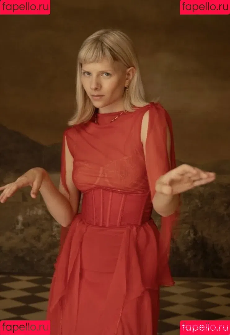 Aurora Aksnes / auroramusic / singer Onlyfans Photo Gallery 