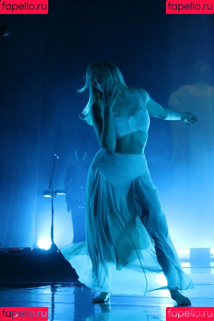 Aurora Aksnes / auroramusic / singer Onlyfans Photo Gallery 