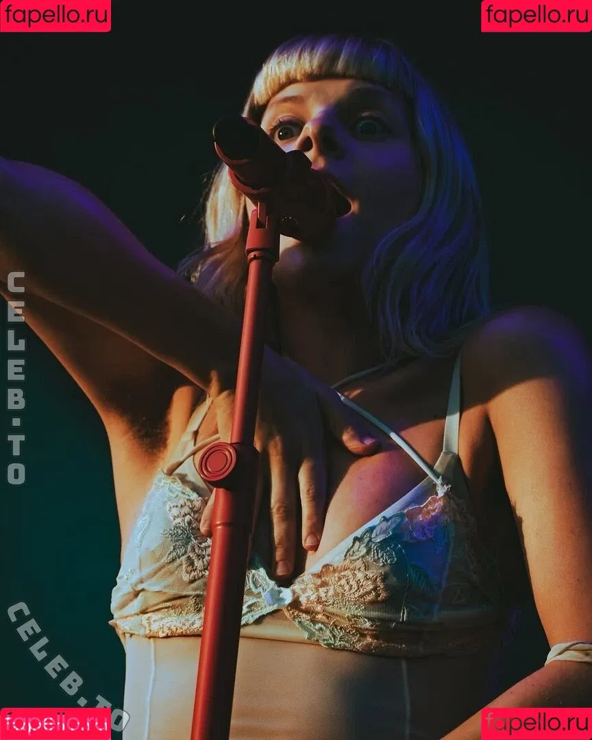 Aurora Aksnes / auroramusic / singer Onlyfans Photo Gallery 