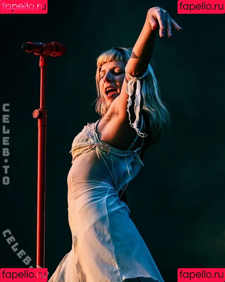 Aurora Aksnes / auroramusic / singer Onlyfans Photo Gallery 