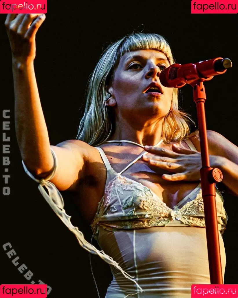 Aurora Aksnes / auroramusic / singer Onlyfans Photo Gallery 