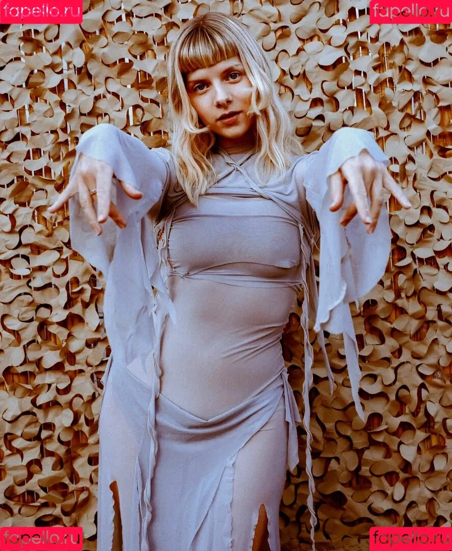 Aurora Aksnes / auroramusic / singer Onlyfans Photo Gallery 
