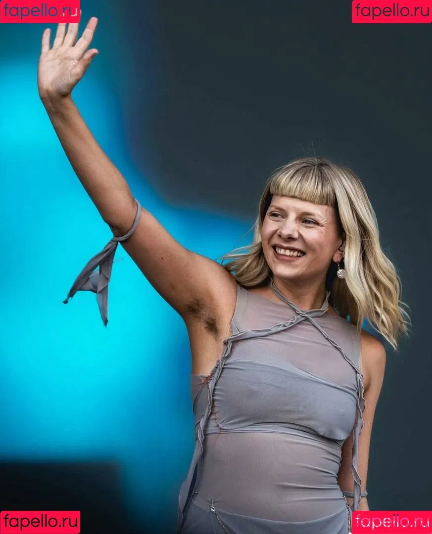 Aurora Aksnes / auroramusic / singer Onlyfans Photo Gallery 