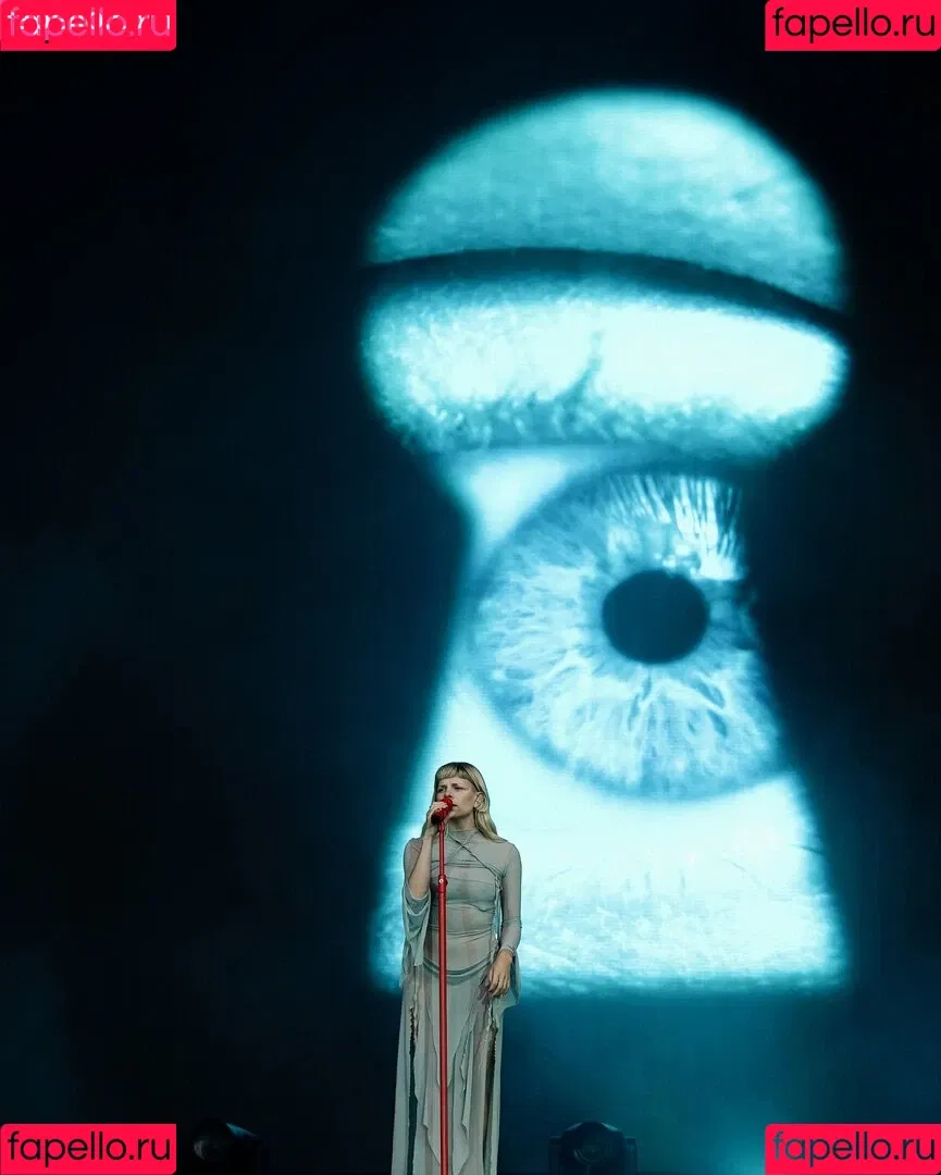 Aurora Aksnes / auroramusic / singer Onlyfans Photo Gallery 