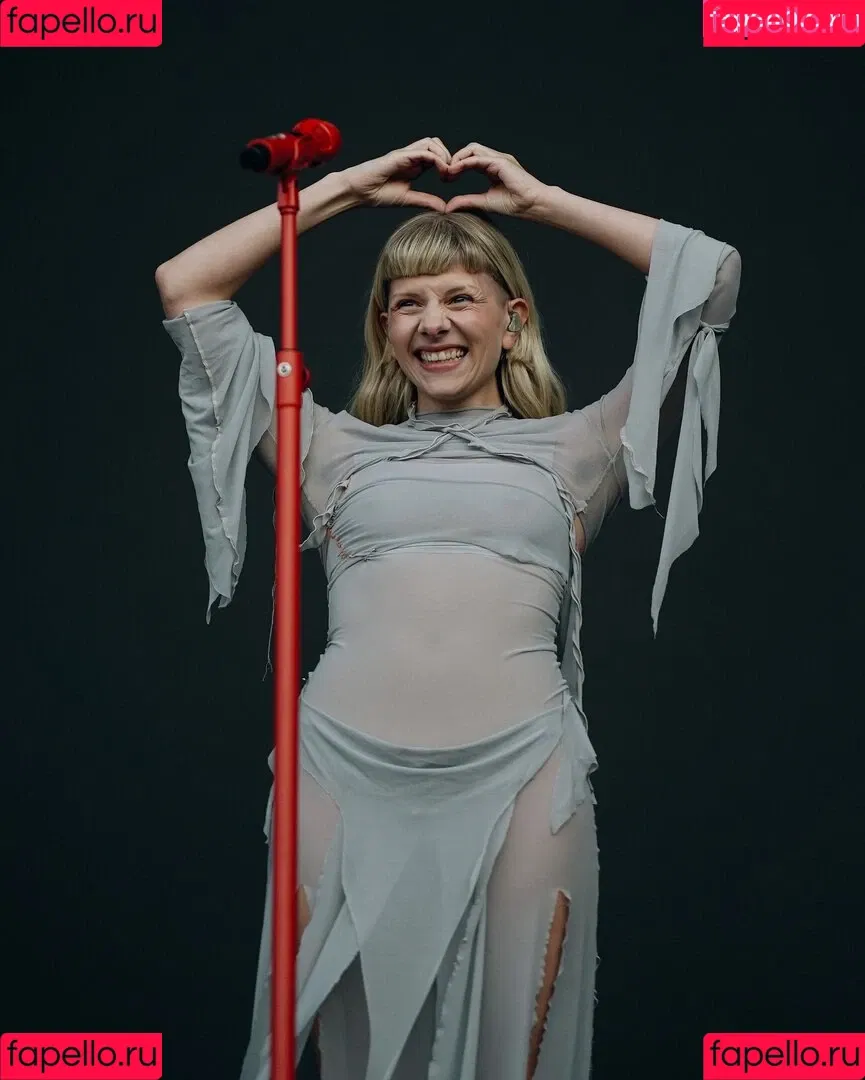 Aurora Aksnes / auroramusic / singer Onlyfans Photo Gallery 