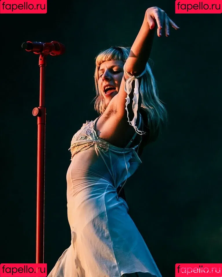 Aurora Aksnes / auroramusic / singer Onlyfans Photo Gallery 