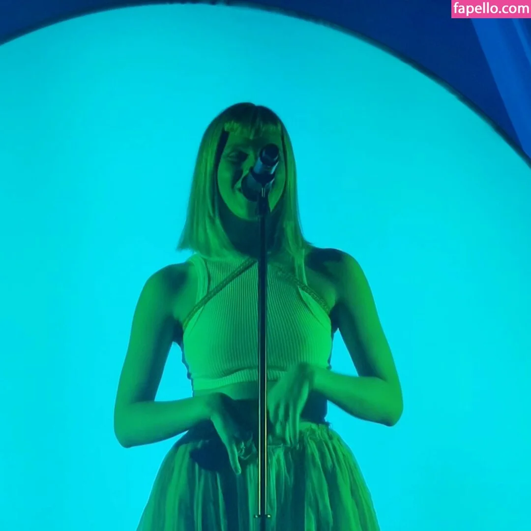 Aurora Aksnes / auroramusic / singer Onlyfans Photo Gallery 