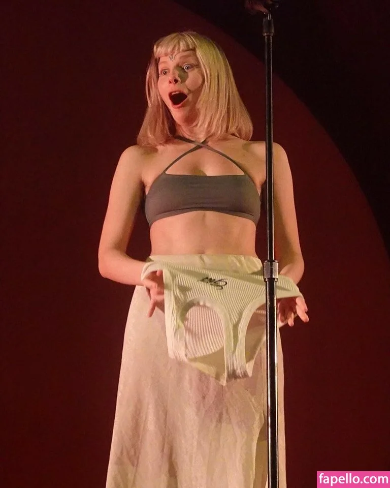 Aurora Aksnes / auroramusic / singer Onlyfans Photo Gallery 
