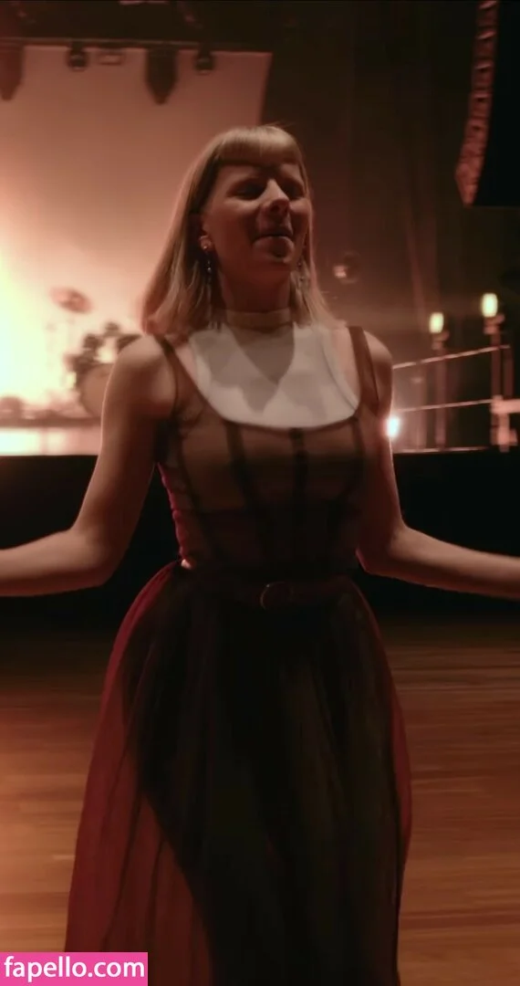 Aurora Aksnes / auroramusic / singer Onlyfans Photo Gallery 