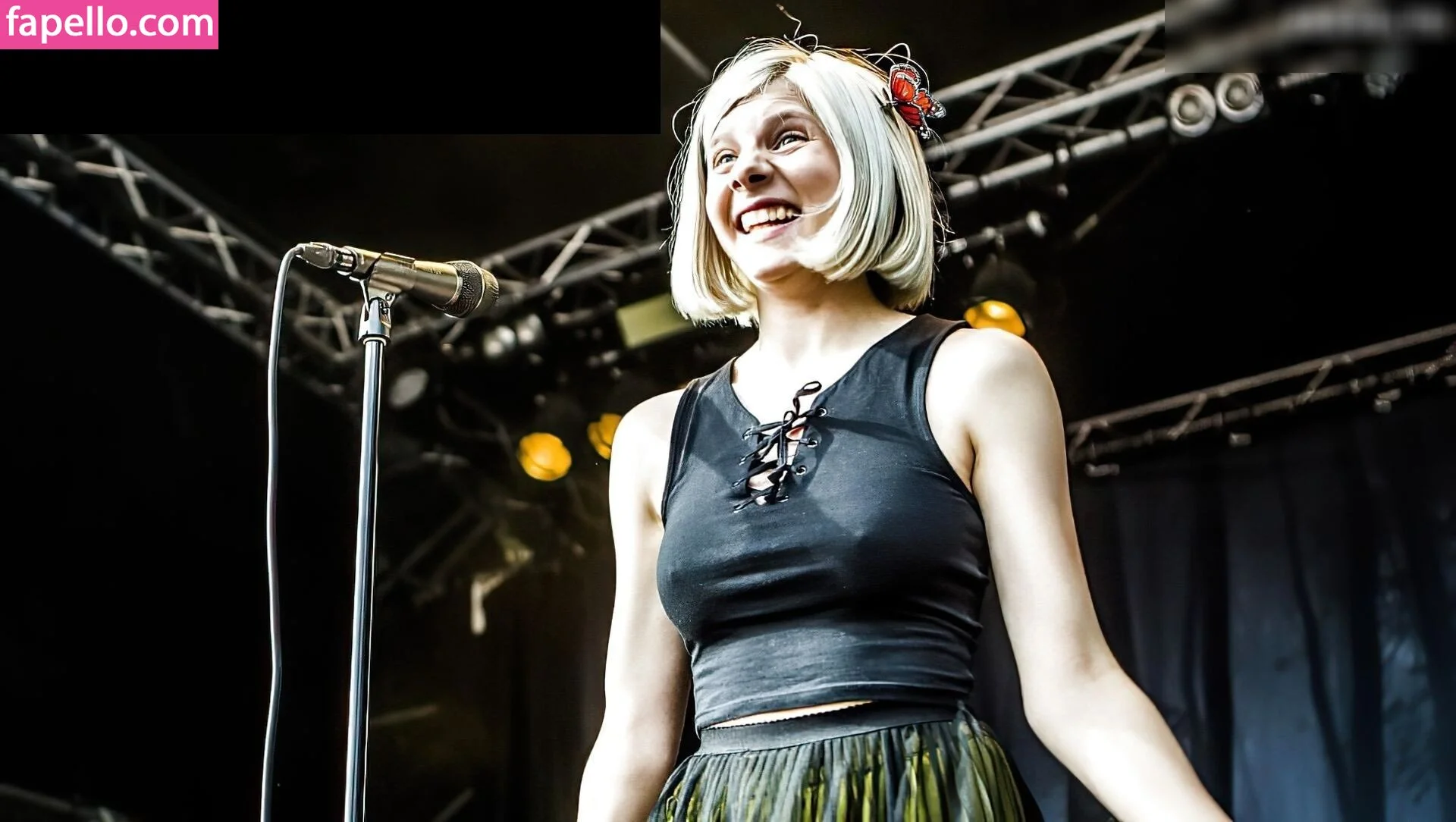 Aurora Aksnes / auroramusic / singer Onlyfans Photo Gallery 
