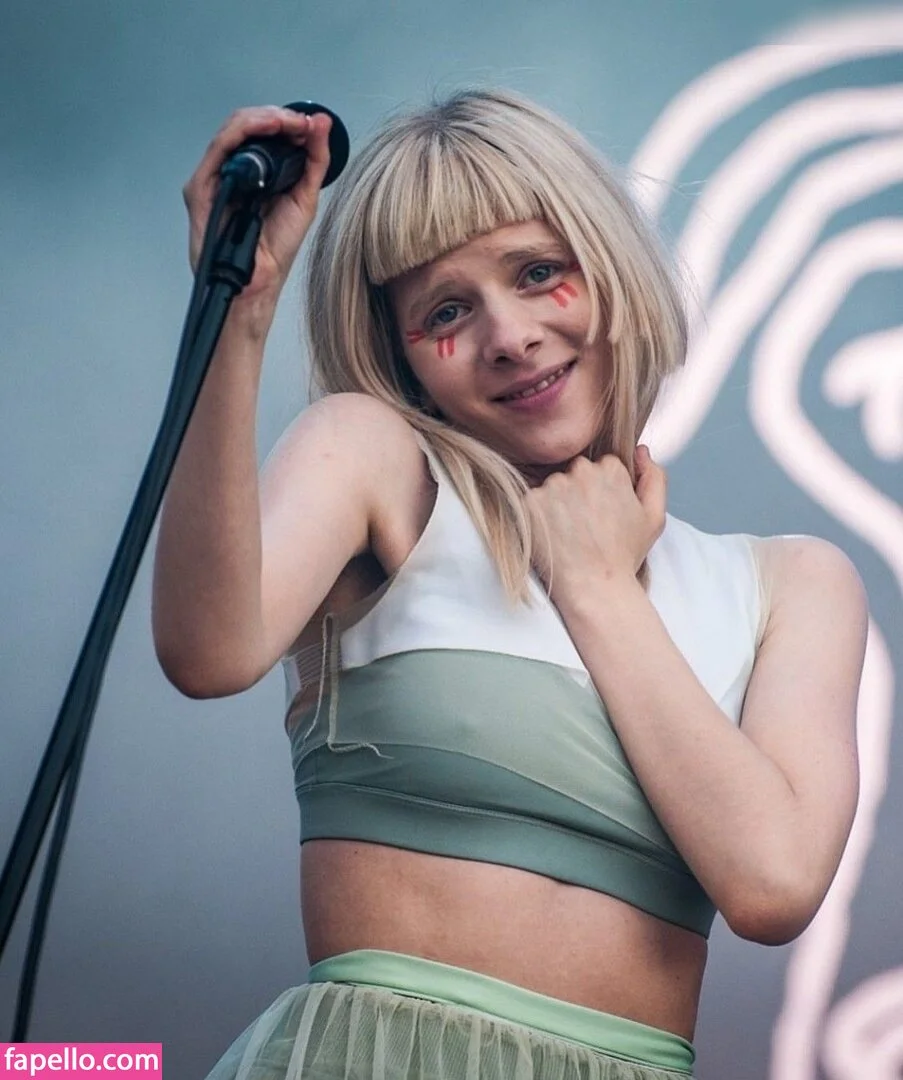 Aurora Aksnes / auroramusic / singer Onlyfans Photo Gallery 