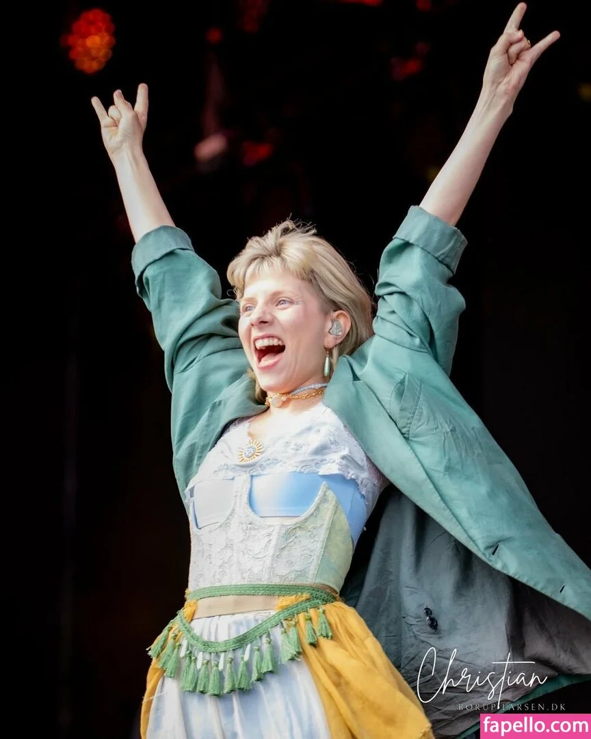 Aurora Aksnes / auroramusic / singer Onlyfans Photo Gallery 