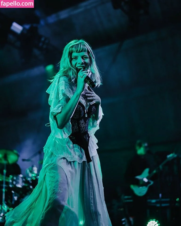 Aurora Aksnes / auroramusic / singer Onlyfans Photo Gallery 