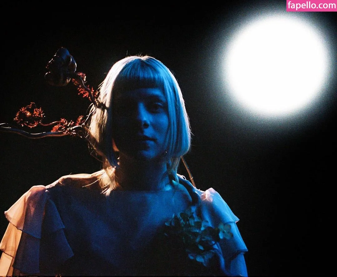 Aurora Aksnes / auroramusic / singer Onlyfans Photo Gallery 