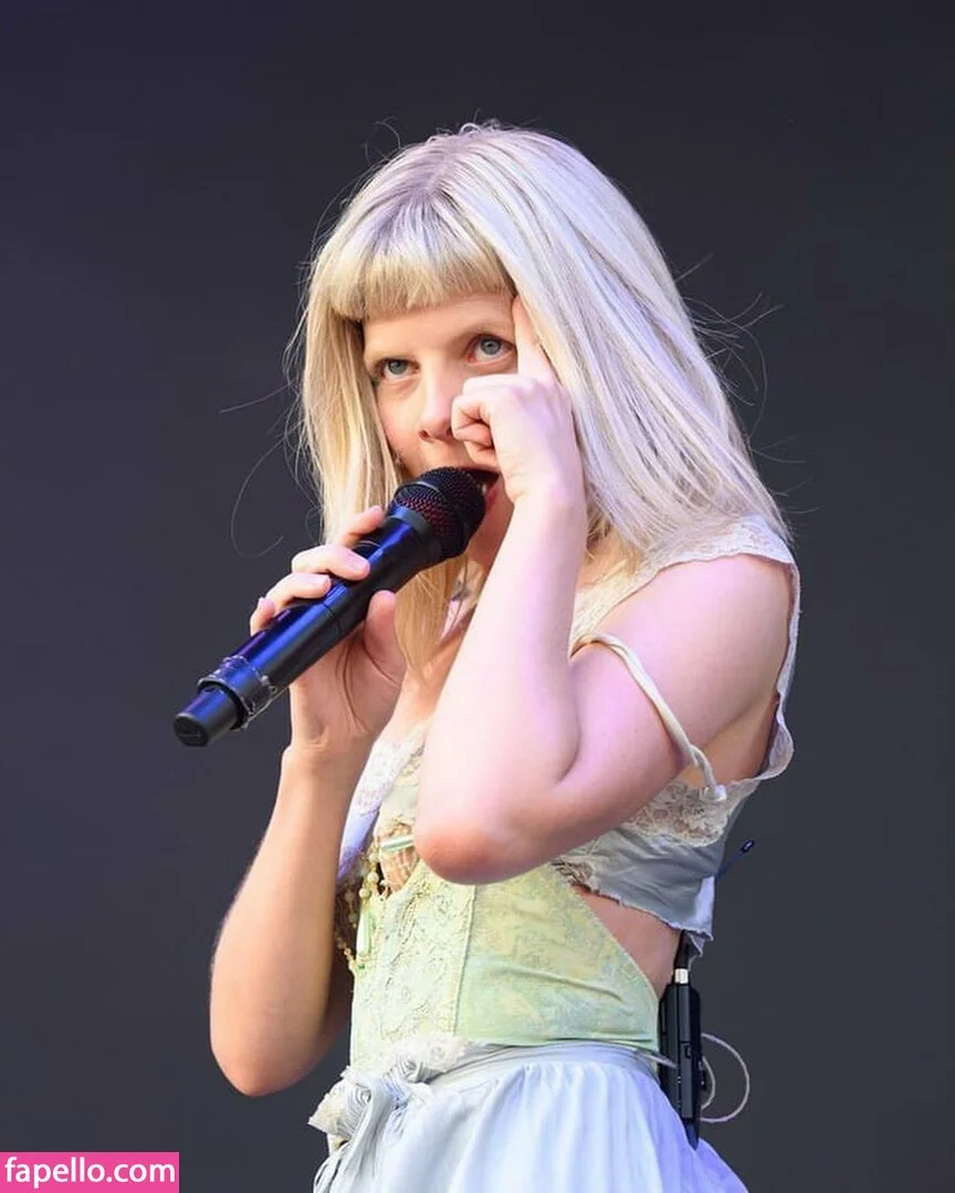 Aurora Aksnes / auroramusic / singer Onlyfans Photo Gallery 