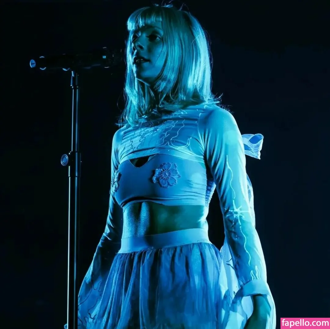 Aurora Aksnes / auroramusic / singer Onlyfans Photo Gallery 