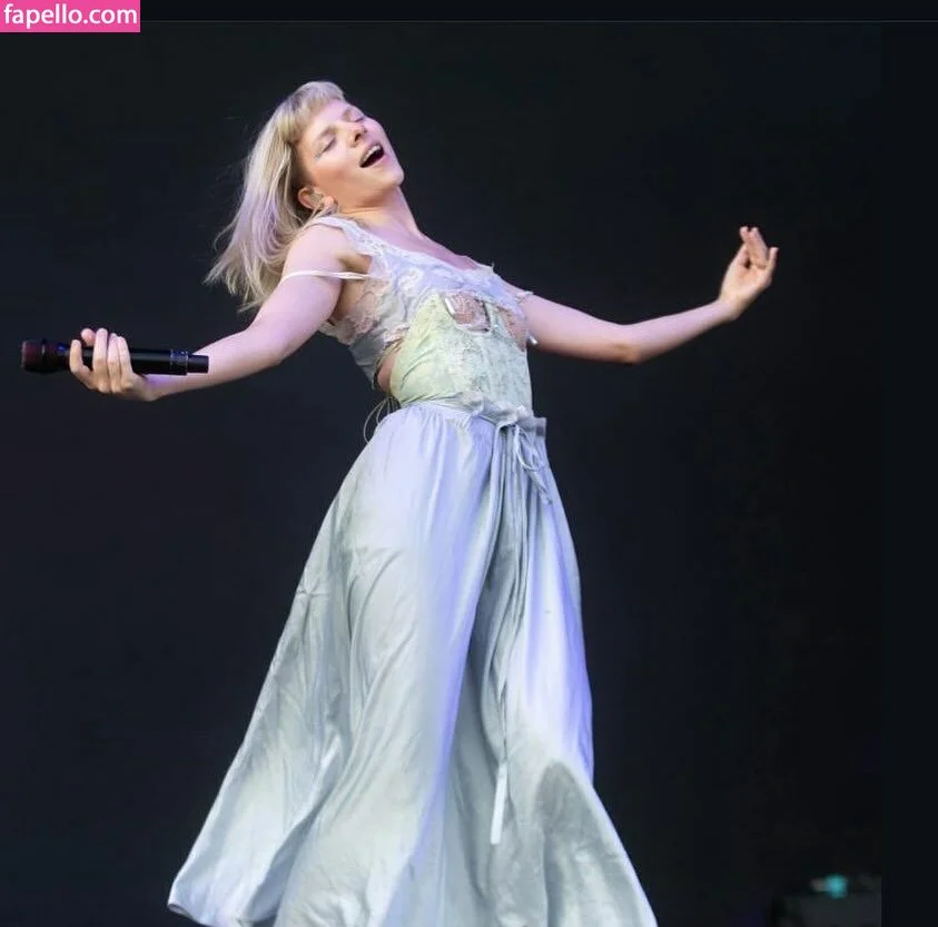 Aurora Aksnes / auroramusic / singer Onlyfans Photo Gallery 