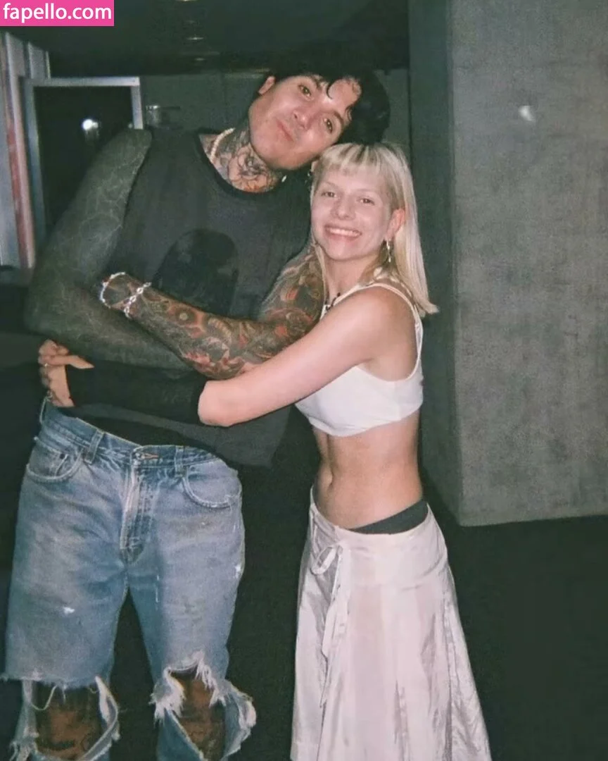 Aurora Aksnes / auroramusic / singer Onlyfans Photo Gallery 