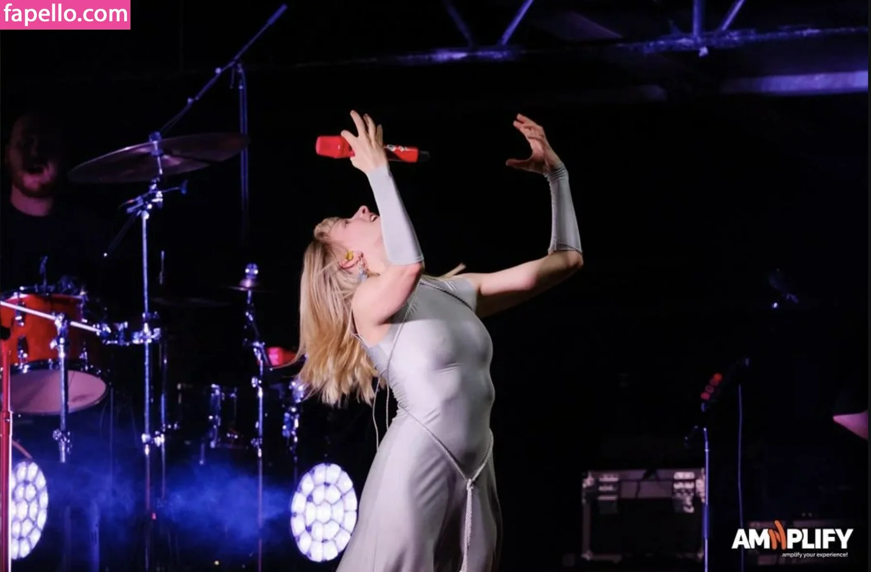 Aurora Aksnes / auroramusic / singer Onlyfans Photo Gallery 