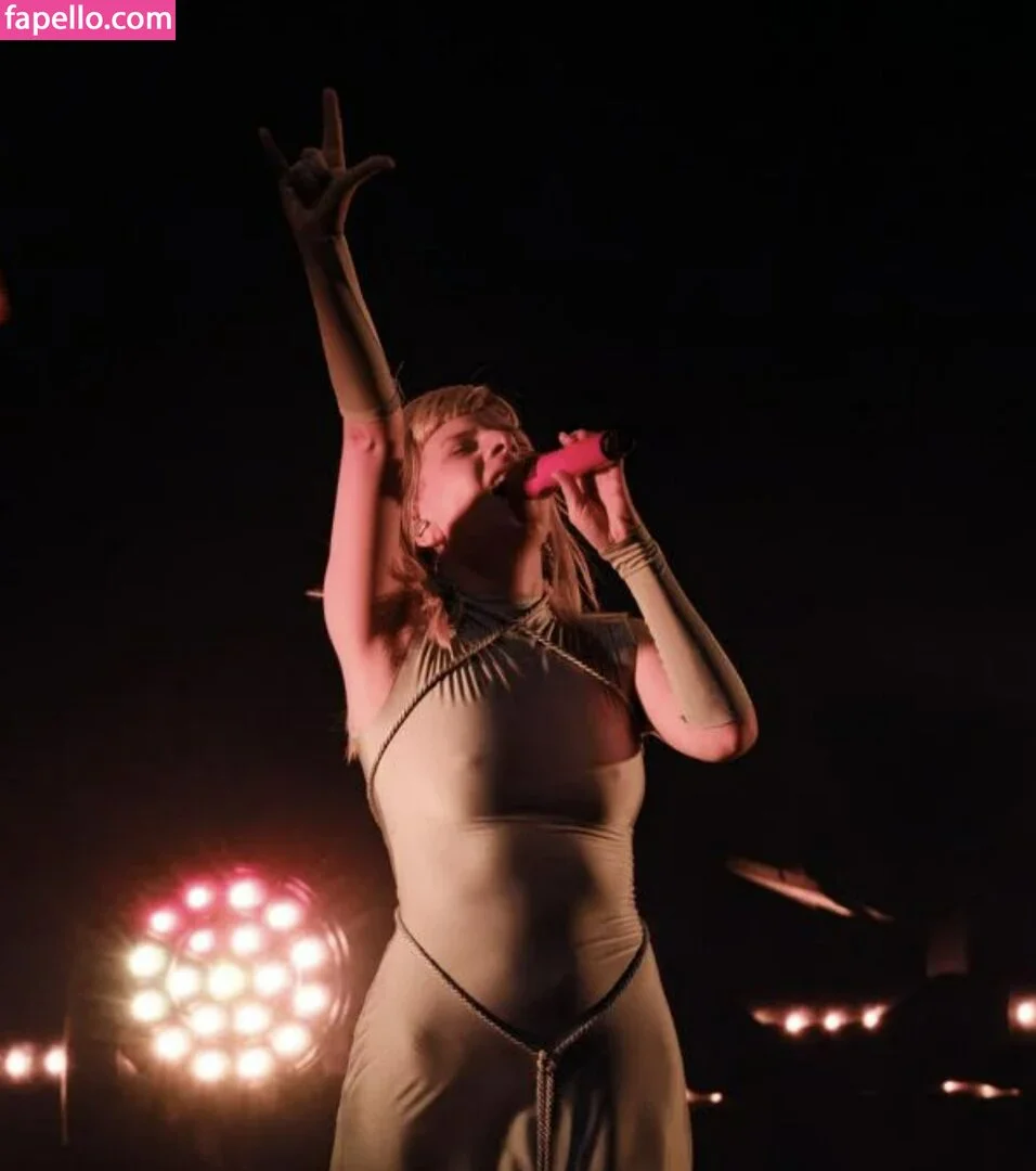 Aurora Aksnes / auroramusic / singer Onlyfans Photo Gallery 