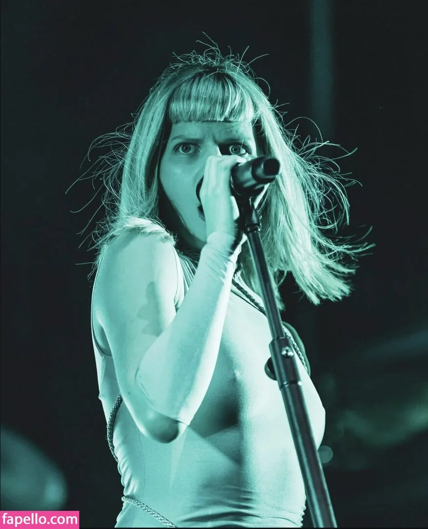 Aurora Aksnes / auroramusic / singer Onlyfans Photo Gallery 