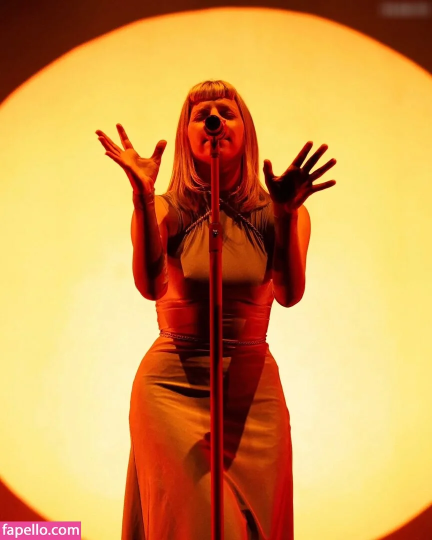 Aurora Aksnes / auroramusic / singer Onlyfans Photo Gallery 