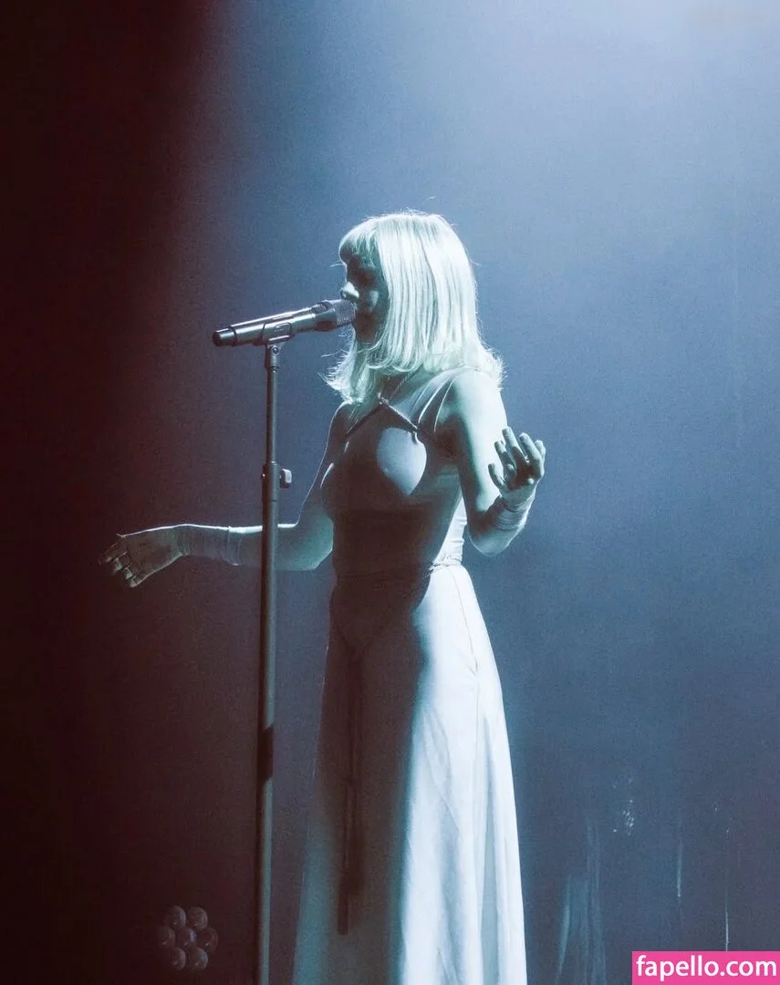 Aurora Aksnes / auroramusic / singer Onlyfans Photo Gallery 