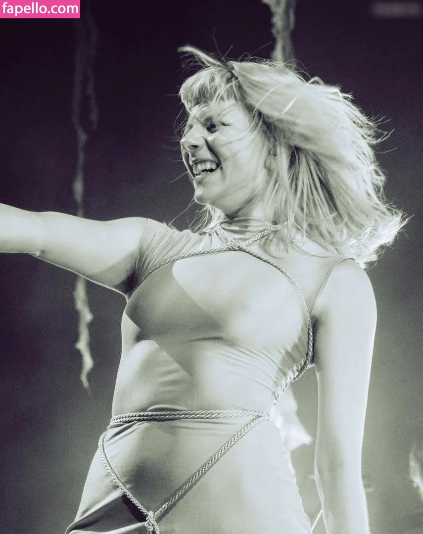 Aurora Aksnes / auroramusic / singer Onlyfans Photo Gallery 