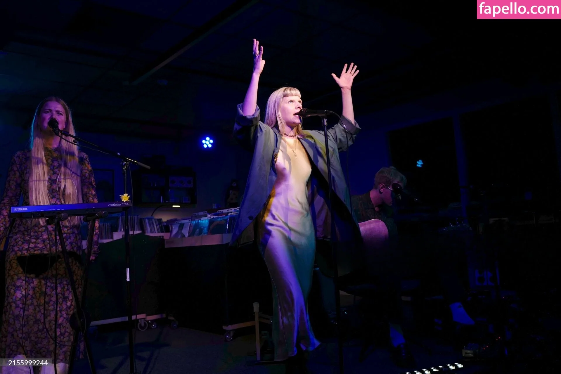 Aurora Aksnes / auroramusic / singer Onlyfans Photo Gallery 