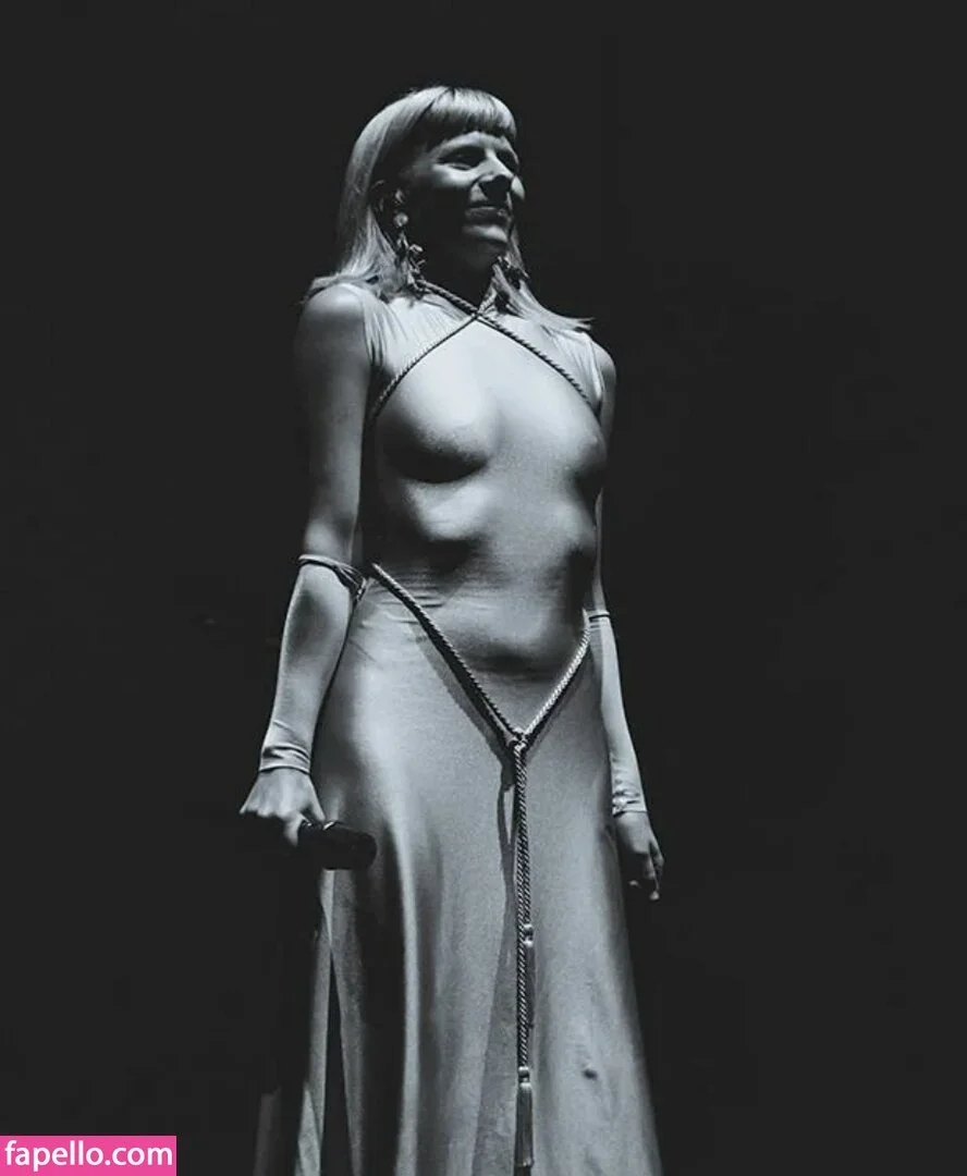 Aurora Aksnes / auroramusic / singer Onlyfans Photo Gallery 
