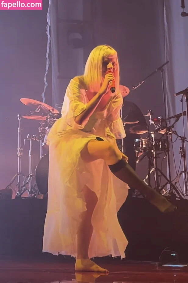 Aurora Aksnes / auroramusic / singer Onlyfans Photo Gallery 