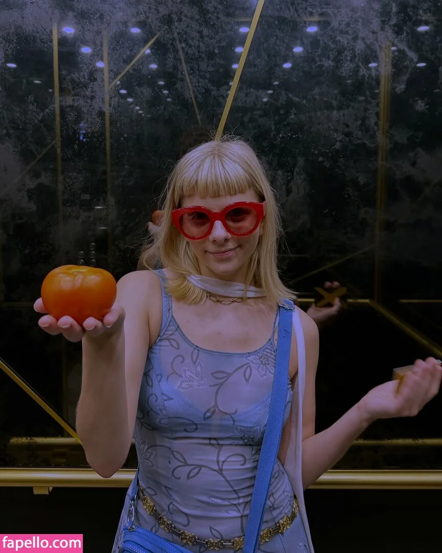 Aurora Aksnes / auroramusic / singer Onlyfans Photo Gallery 