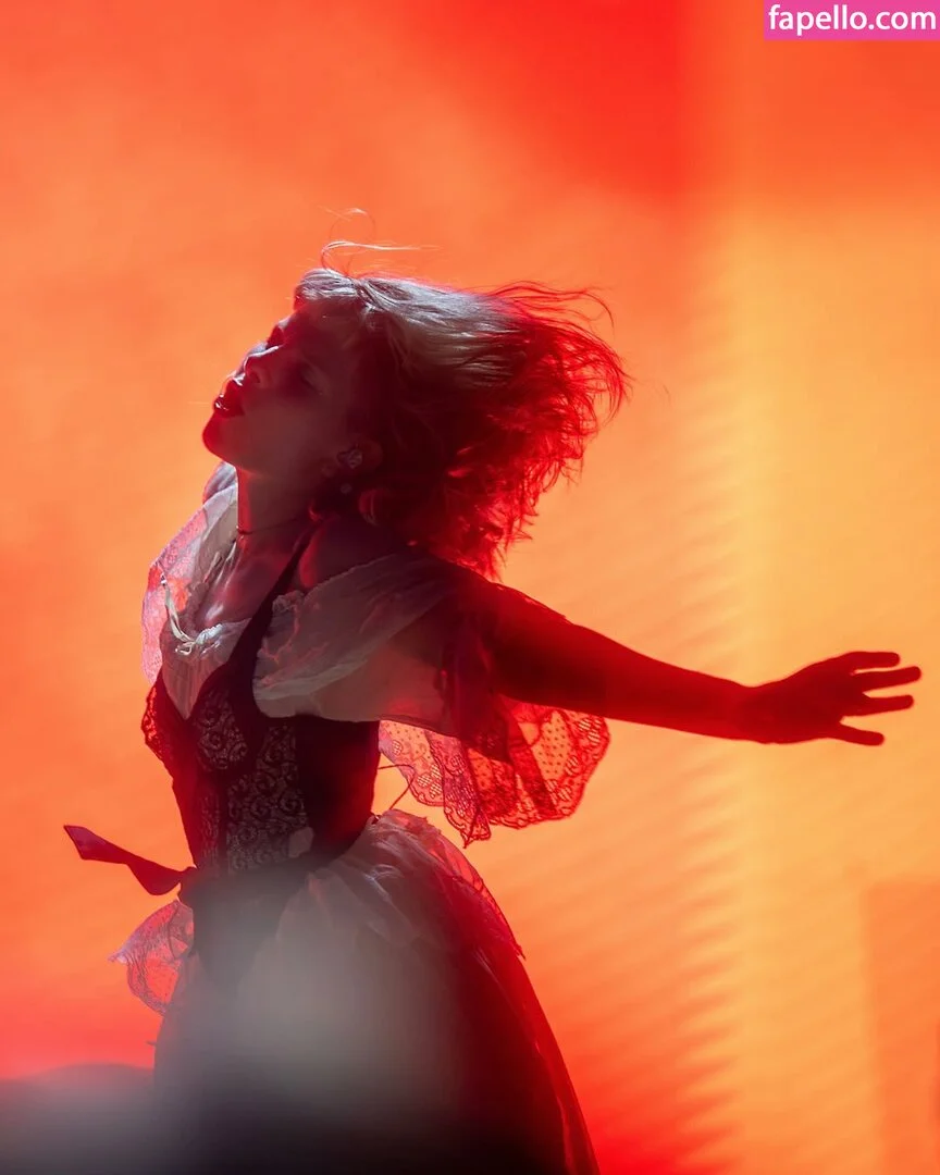 Aurora Aksnes / auroramusic / singer Onlyfans Photo Gallery 