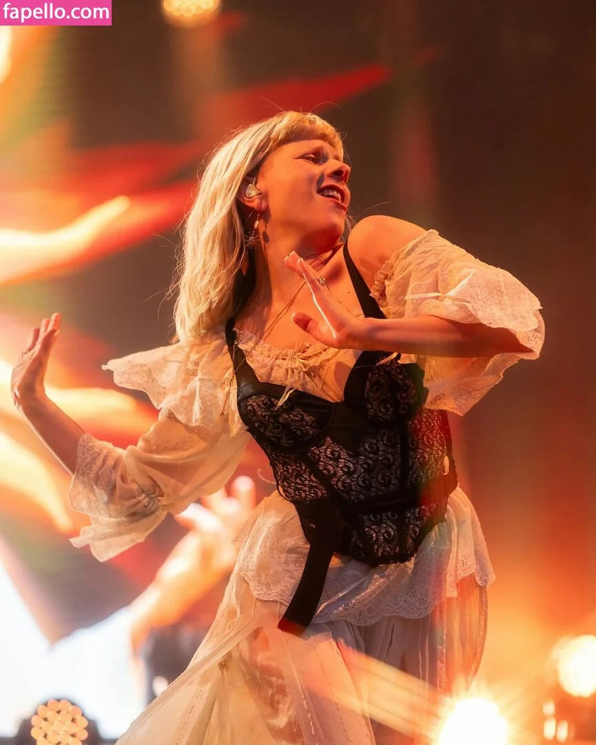 Aurora Aksnes / auroramusic / singer Onlyfans Photo Gallery 