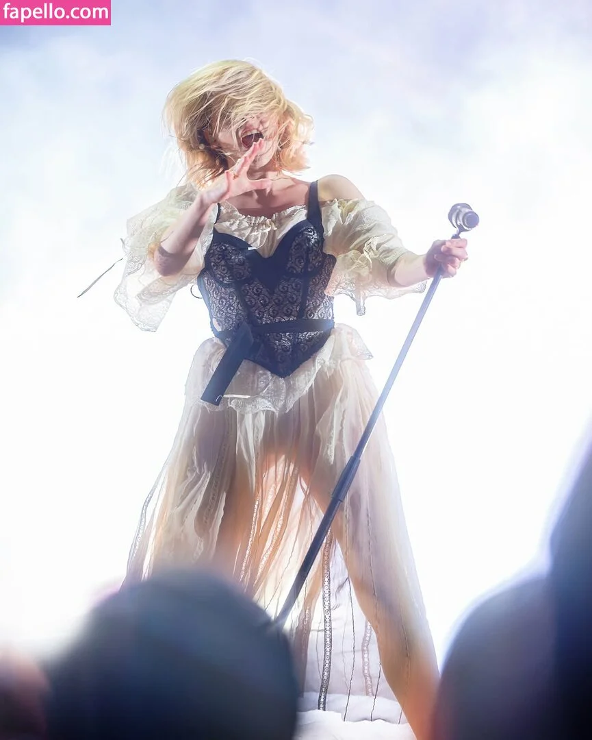 Aurora Aksnes / auroramusic / singer Onlyfans Photo Gallery 