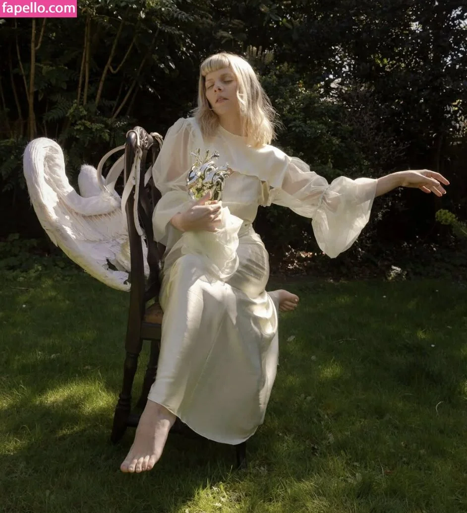 Aurora Aksnes / auroramusic / singer Onlyfans Photo Gallery 