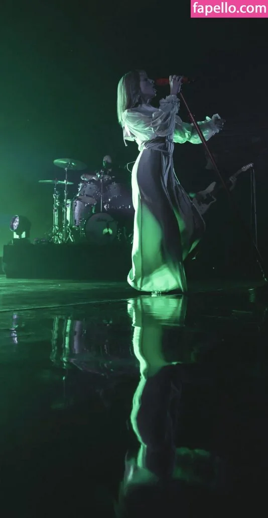 Aurora Aksnes / auroramusic / singer Onlyfans Photo Gallery 