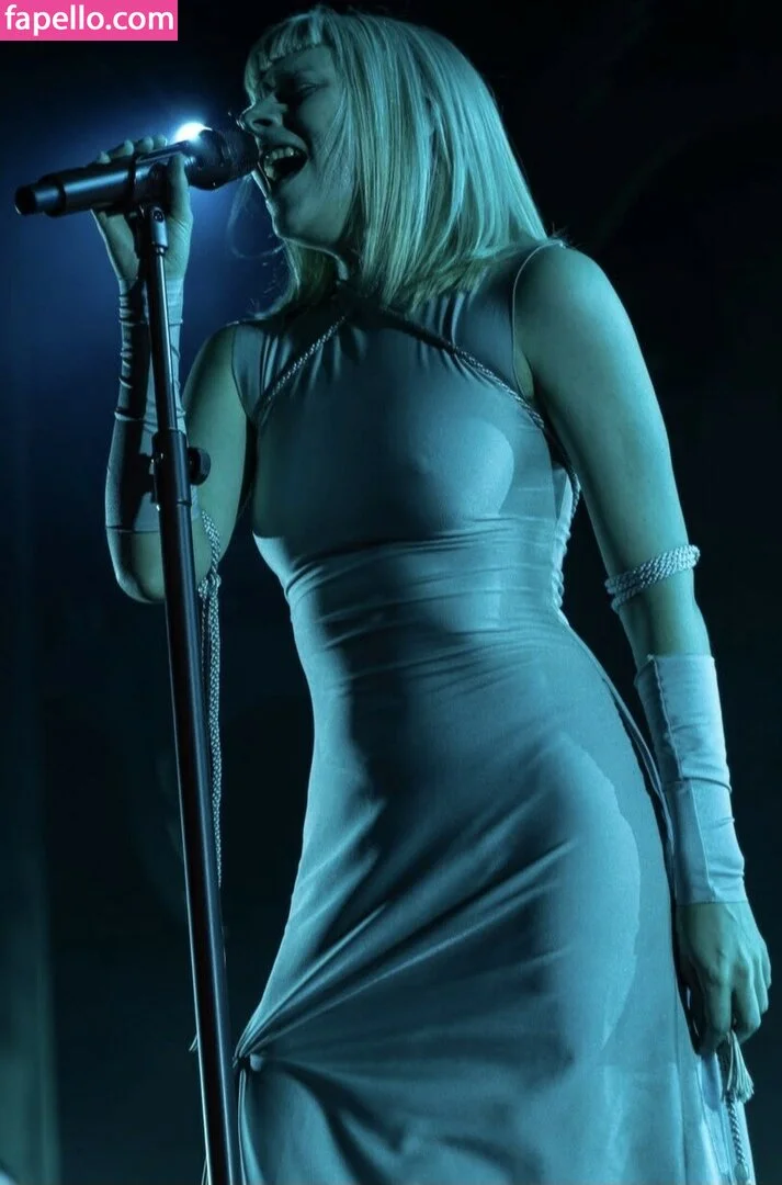 Aurora Aksnes / auroramusic / singer Onlyfans Photo Gallery 