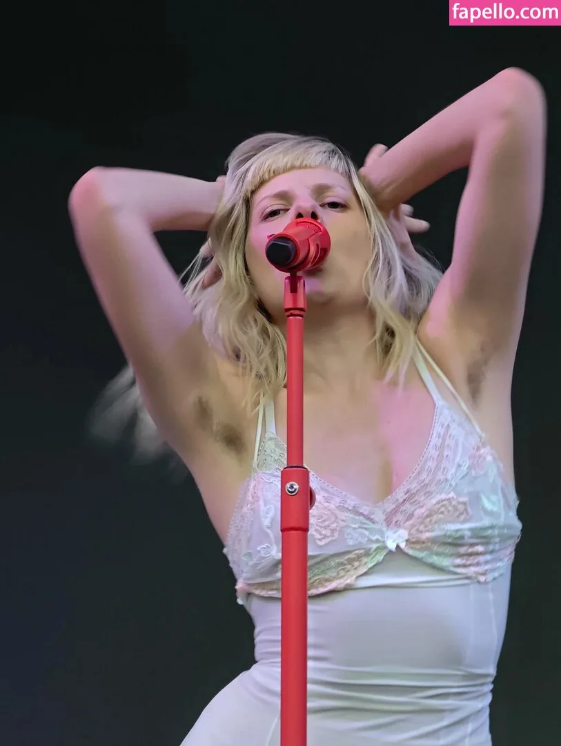 Aurora Aksnes / auroramusic / singer Onlyfans Photo Gallery 