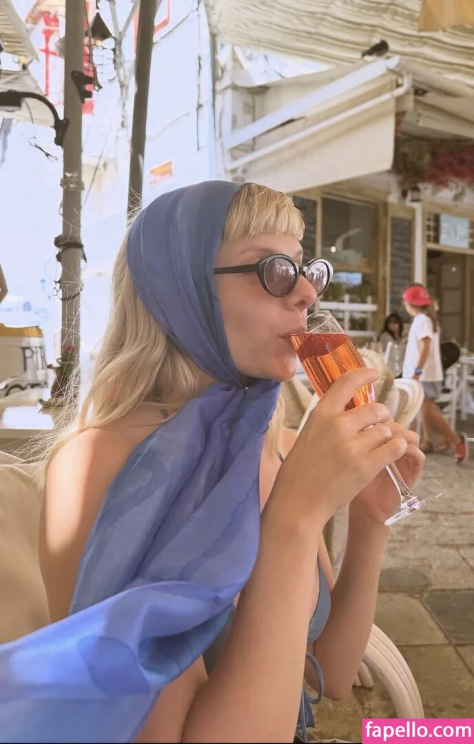 Aurora Aksnes / auroramusic / singer Onlyfans Photo Gallery 