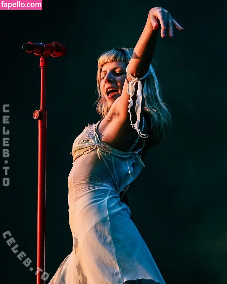 Aurora Aksnes / auroramusic / singer Onlyfans Photo Gallery 